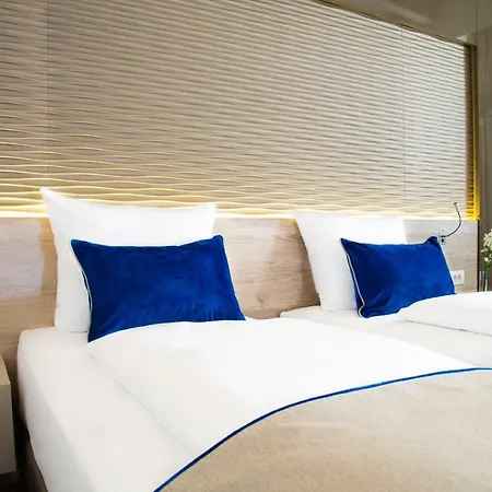 Atlas 3* Лейпциг